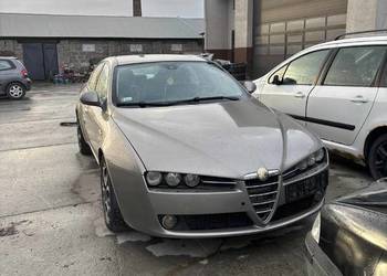 Alfa 159 3.2b 4x4 maska lampy na części