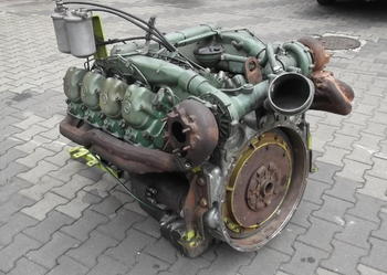 SILNIK MERCEDES V8 CLAAS JAGUAR DOMINATOR PO NAPRAWIE OM 442