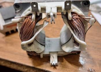 stojan do silnika BOSCH