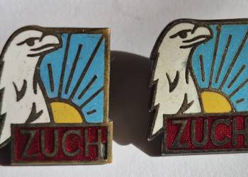 2 odznaki zuchowe Związku Harcerstwa Polskiego (ZHP) z czasów PRL z natura