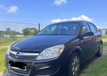 Sprzedam Opel Astra 1,7 CDTI z 2008 roku w bardzo dobrym stanie