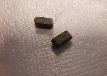 Wpust czółenkowy wału.