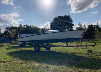 Sprzedam łódkę do wędkowania