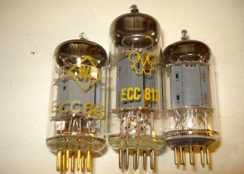 Lampa ECC813 ze starych zapasów NOS