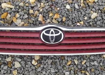 Toyota Avensis t25 2003 2005 grill atrapa