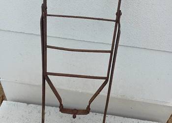 Bagażnik do starego zabytkowego roweru