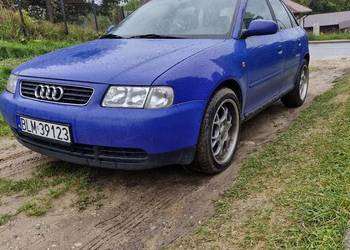 Audi A3 niebieska