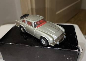 Aston Martin Corgi Toys 1:43