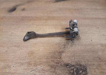 TRAFIC VIVARO OGRANICZNIK DRZWI PRZÓD 91166561 TRAFIC VIVARO OGRANICZNIK DRZWI PRZÓD 91166561