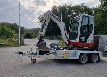 Minikoparka Takeuchi TB216 z przyczepą transportową