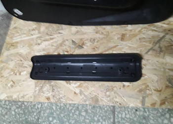 Osłona nakładka boczek lewy tył drzwi Partner Berlingo