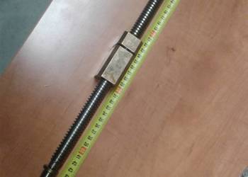 Śruba suportu poprzecznego z nakrętkami do tokarki TUB32