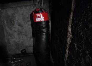 Sprzedam worek bokserski 2,5 m