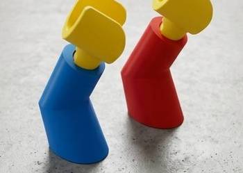 LEGO wieszak uchwyt na słuchawki. Ręka LEGO Trzyma Twoje Słuchawki!