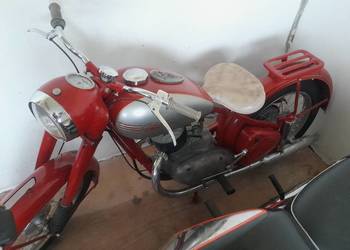 Jawa 250 perak z 1954 roku