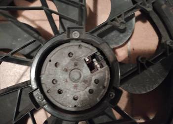 Wentylator chłodnicy z obudową do Volvo V70 II 2.4 d