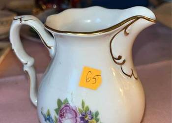 Mlecznik z różami. 1920-39r. Pirken Hammer. Czechoslovakia. Avignon. Mlecznik z różami. 1920-39r. Pirken Hammer. Czechoslovakia. Avignon.