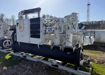 Agregat wody lodowej chiller Trane RTWB 218 o wydajności 553 kW
