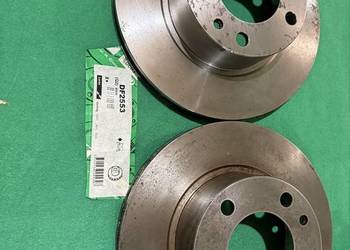 Lucas/TRW tarcze hamulcowe przód BMW e28 e24 cs2 e23