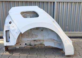 VW GOLF VIII ĆWIARTKA BŁOTNIK PRAWY TYŁ LC9A