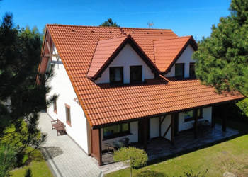 Dom jednorodzinny murowany (4 apartamenty) nad morzem - Sarbinowo k/ Mielna