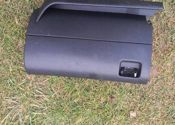 Sprzedam schowek seat leon 1