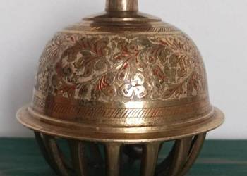Stary mosiężny dzwonek orientalny