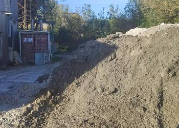 Oddamy materiał na podniesienie terenu, ( nie ziemia, nie piasek).