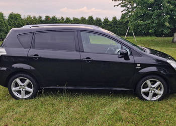 TOYOTA corolla VERSO 2 os. 2,2 D-CAT dostawczy