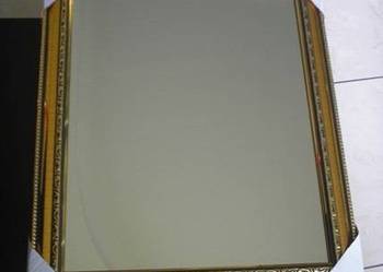 Nowe lustro w pięknej ramie o wymiarach 30 cm x 35 cm