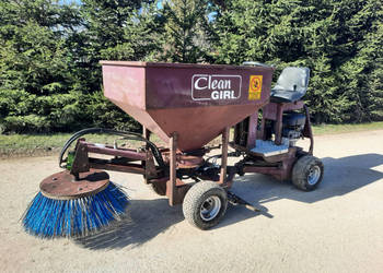 Zamiatarko ścielarka ze ściągaczką do obór i korytarzy CLEAN GIRL (Briggs …