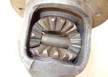 Mechanizm różnicowy koronka 16zębów wieloklin 30zębów Uaz Nysa inne pojazdy