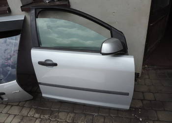 FORD FOCUS MK2 HB 5D DRZWI PRAWY PRZÓD KOLOR O3