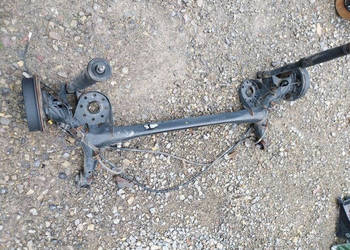 Belka oś zawieszenie tył 1.4 d4d toyota yaris III 13r