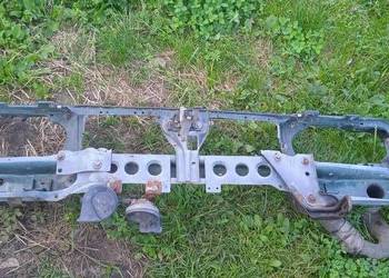 Pas przedni okular wzmocnienie belka  Renault 19 lift 92-96 Pas przedni okular wzmocnienie belka  Renault 19 lift 92-96
