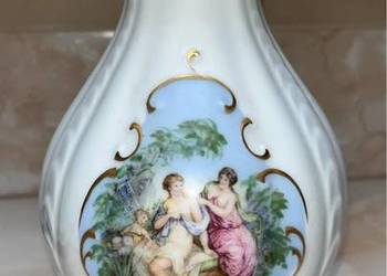 Wazon z białej porcelany. Karlskrona.  Szwecja