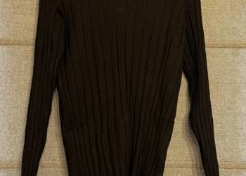 Dziewczęcy czarny sweter w prążki Reserved rozmiar 146