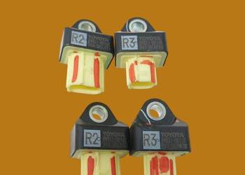 CZUJNIK SENSOR UDERZENIOWY KPL 4 SZT 898310D140 898310D110 Toyota Yaris IV 