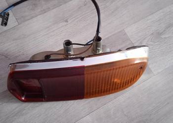 Zabytkowa lampa z peugeot 204 tył