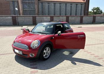 Mini One  1.4 benzyna rok 2008 szklany dach klima zarejestrowany