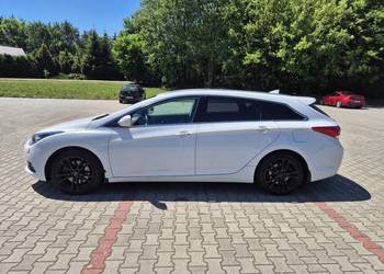 Hyundai I40 Lift 2016r 1.7D 141Km Serwis Bogato Wyposażony 2 Komplety Kół