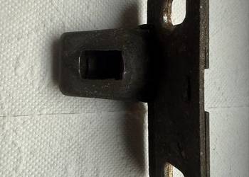 BMW e24 rygiel zamka klapy bagażnika