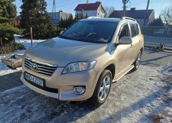 Toyota RAV4 III 2011 rok 2.0 Pb 158 KM 4x4 skóra i alcantara