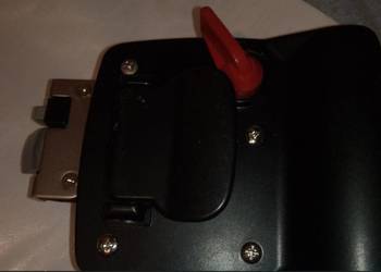 Zamek zatrzaskowy na klucz