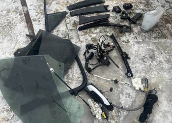 Porsche Macan S części drzwi