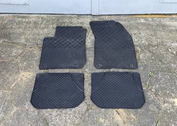 Oryginalne dywaniki gumowe komplet OE Audi A3 S3 8L