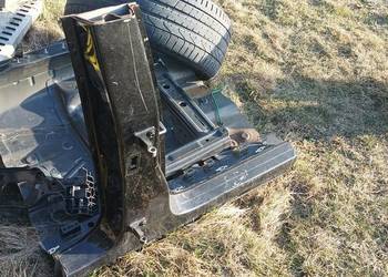 Słupek środkowy próg ćwiartka prawa Porsche Macan