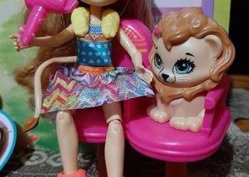 Lalka Enchantimals Lacey Lion z salonem i pupilem