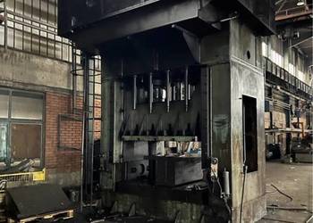 Prasa hydrauliczna 600 ton