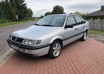 Volkswagen Passat B4 1.8 Benzyna sedan